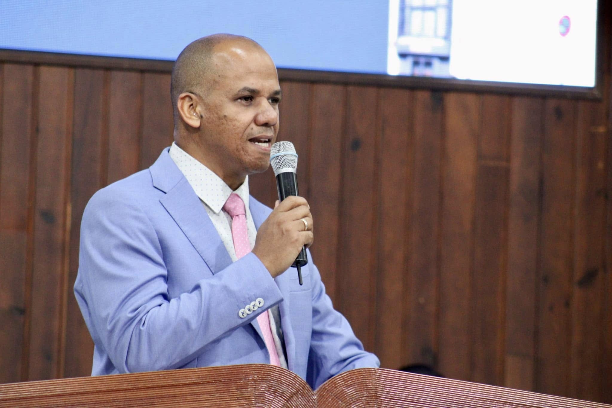 pastor roberto